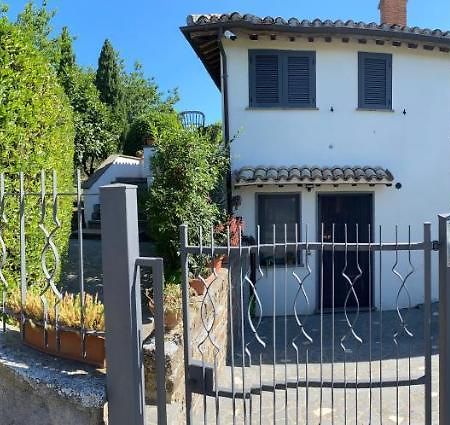 Alloggio Turistico La Balocca Montefiascone Eksteriør billede